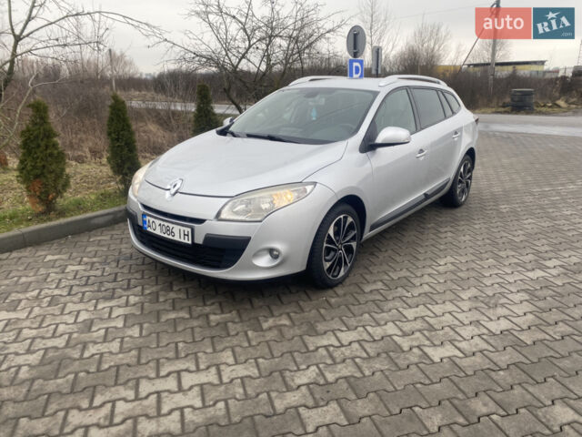 Сірий Рено Меган, об'ємом двигуна 1.46 л та пробігом 240 тис. км за 7100 $, фото 1 на Automoto.ua
