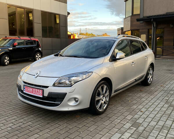 Сірий Рено Меган, об'ємом двигуна 1.4 л та пробігом 127 тис. км за 6800 $, фото 1 на Automoto.ua