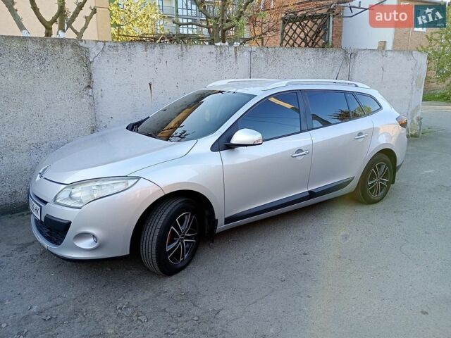Сірий Рено Меган, об'ємом двигуна 1.6 л та пробігом 242 тис. км за 6200 $, фото 1 на Automoto.ua