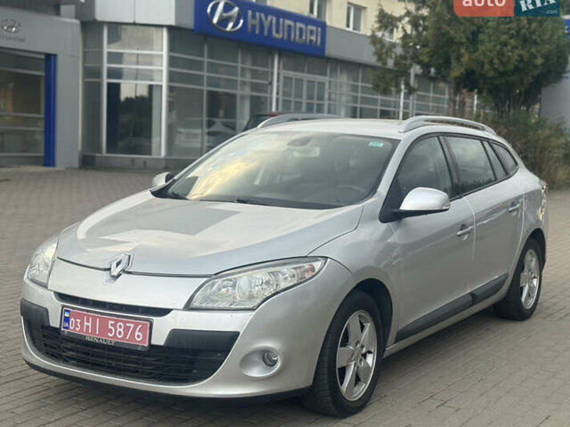 Сірий Рено Меган, об'ємом двигуна 1.6 л та пробігом 250 тис. км за 5950 $, фото 1 на Automoto.ua