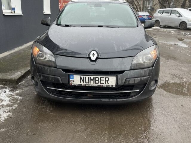 Серый Рено Меган, объемом двигателя 1.5 л и пробегом 350 тыс. км за 7500 $, фото 1 на Automoto.ua