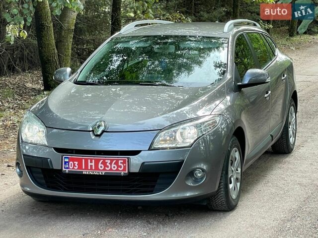 Серый Рено Меган, объемом двигателя 1.6 л и пробегом 228 тыс. км за 7200 $, фото 1 на Automoto.ua