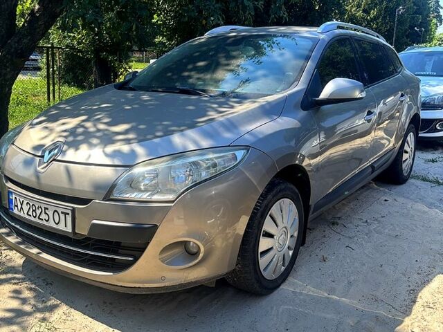 Сірий Рено Меган, об'ємом двигуна 1.5 л та пробігом 308 тис. км за 6700 $, фото 1 на Automoto.ua