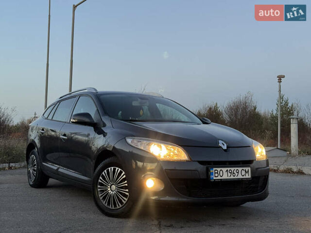 Сірий Рено Меган, об'ємом двигуна 1.46 л та пробігом 260 тис. км за 5900 $, фото 1 на Automoto.ua