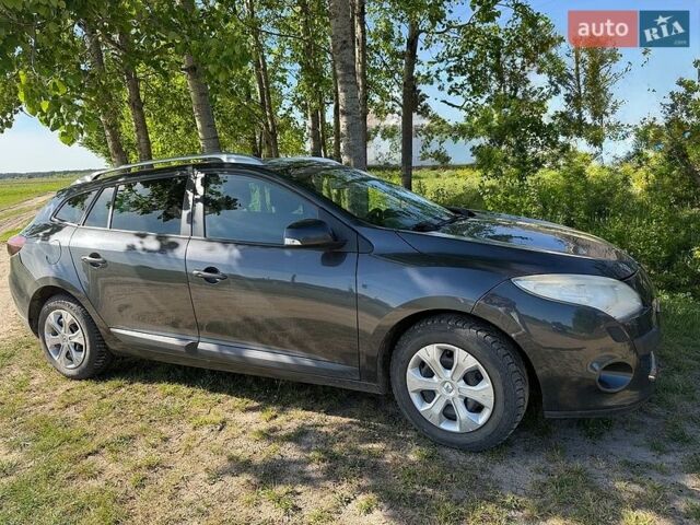 Серый Рено Меган, объемом двигателя 1.46 л и пробегом 253 тыс. км за 6500 $, фото 1 на Automoto.ua