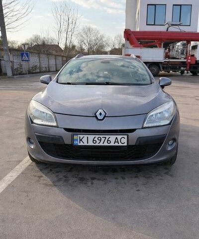 Серый Рено Меган, объемом двигателя 1.46 л и пробегом 273 тыс. км за 5600 $, фото 1 на Automoto.ua