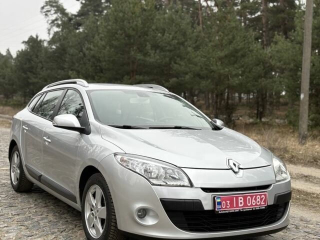 Серый Рено Меган, объемом двигателя 1 л и пробегом 239 тыс. км за 7399 $, фото 1 на Automoto.ua
