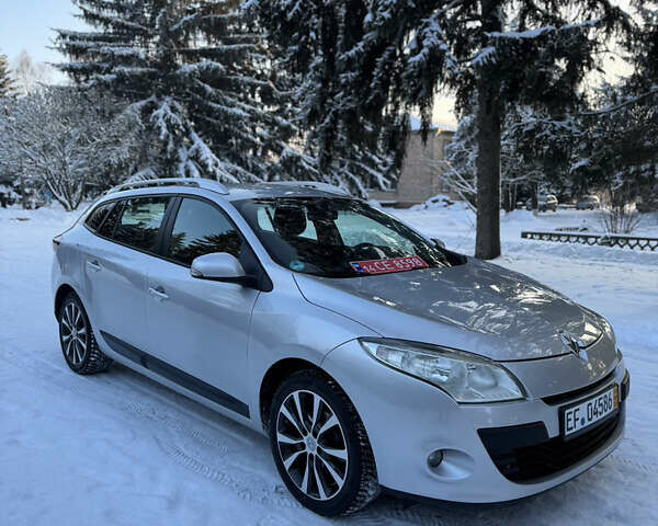 Серый Рено Меган, объемом двигателя 1.6 л и пробегом 199 тыс. км за 7200 $, фото 1 на Automoto.ua