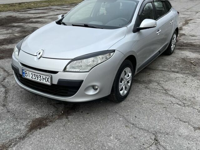 Серый Рено Меган, объемом двигателя 1.5 л и пробегом 345 тыс. км за 6300 $, фото 1 на Automoto.ua