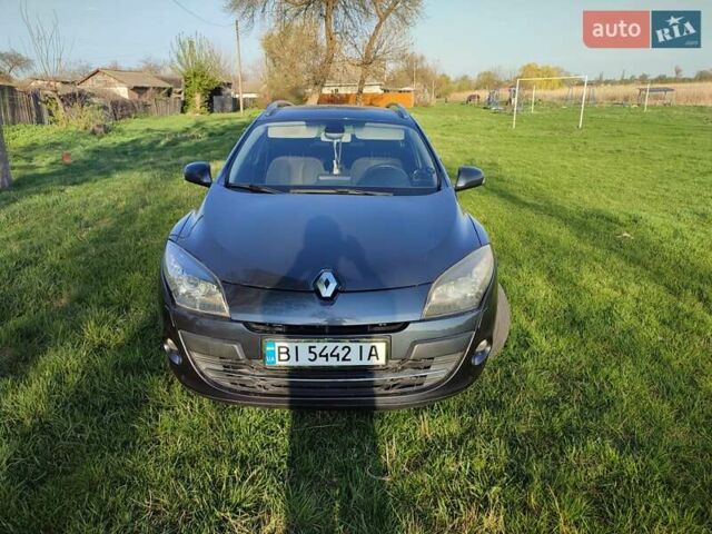 Сірий Рено Меган, об'ємом двигуна 1.6 л та пробігом 215 тис. км за 7500 $, фото 1 на Automoto.ua
