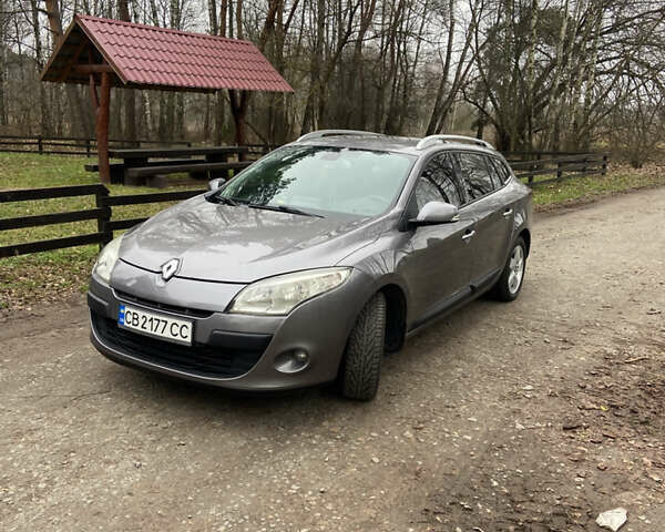Серый Рено Меган, объемом двигателя 1.46 л и пробегом 293 тыс. км за 7800 $, фото 1 на Automoto.ua