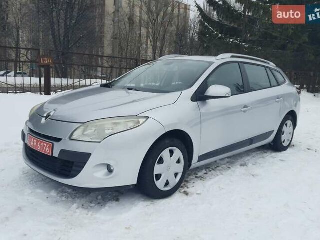 Сірий Рено Меган, об'ємом двигуна 1.6 л та пробігом 252 тис. км за 6899 $, фото 1 на Automoto.ua