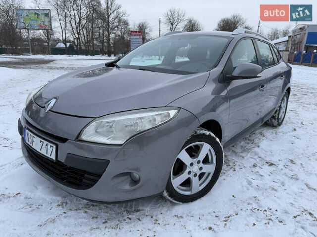 Сірий Рено Меган, об'ємом двигуна 1.6 л та пробігом 227 тис. км за 7450 $, фото 1 на Automoto.ua