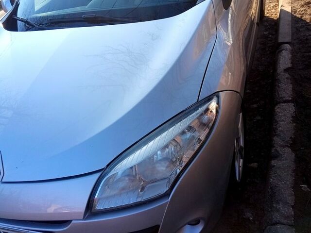 Серый Рено Меган, объемом двигателя 1.5 л и пробегом 296 тыс. км за 5500 $, фото 1 на Automoto.ua