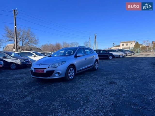 Сірий Рено Меган, об'ємом двигуна 1.5 л та пробігом 240 тис. км за 6990 $, фото 1 на Automoto.ua