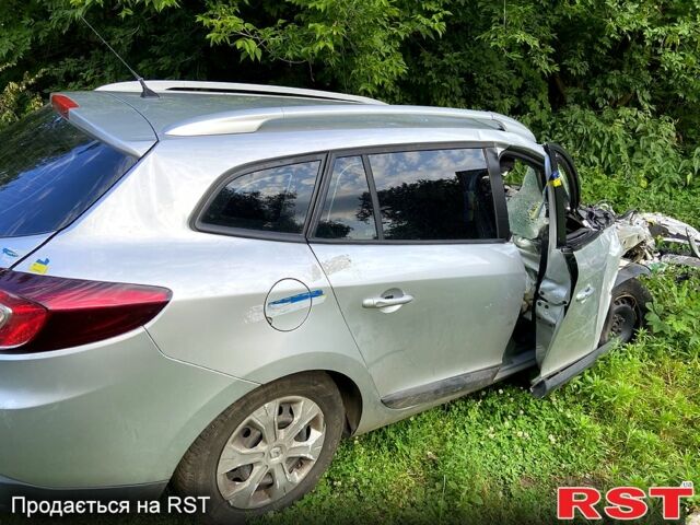 Сірий Рено Меган, об'ємом двигуна 1.5 л та пробігом 300 тис. км за 800 $, фото 1 на Automoto.ua
