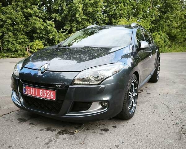 Серый Рено Меган, объемом двигателя 2 л и пробегом 125 тыс. км за 9950 $, фото 1 на Automoto.ua
