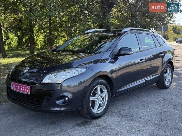 Сірий Рено Меган, об'ємом двигуна 1.6 л та пробігом 184 тис. км за 7400 $, фото 1 на Automoto.ua
