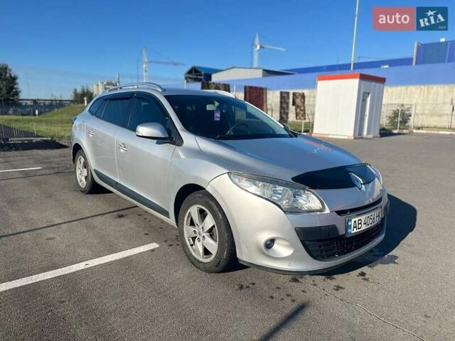 Серый Рено Меган, объемом двигателя 2 л и пробегом 242 тыс. км за 6100 $, фото 1 на Automoto.ua