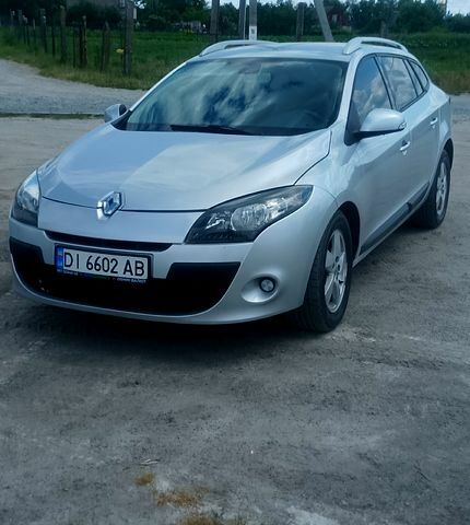 Сірий Рено Меган, об'ємом двигуна 1.5 л та пробігом 280 тис. км за 5600 $, фото 1 на Automoto.ua