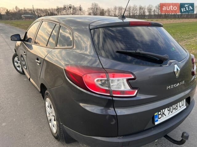 Сірий Рено Меган, об'ємом двигуна 1.46 л та пробігом 220 тис. км за 6500 $, фото 1 на Automoto.ua