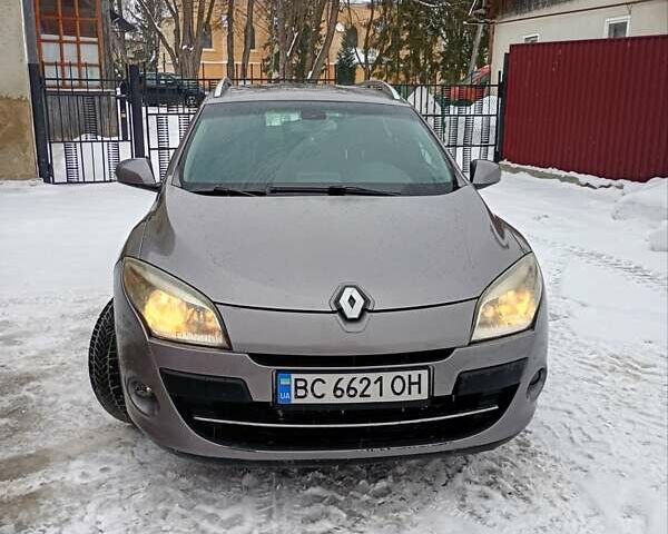 Серый Рено Меган, объемом двигателя 1.46 л и пробегом 317 тыс. км за 6299 $, фото 1 на Automoto.ua