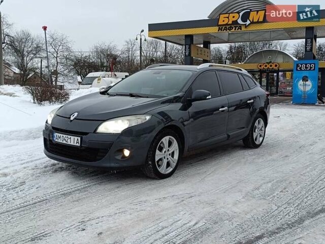 Сірий Рено Меган, об'ємом двигуна 1.46 л та пробігом 280 тис. км за 6350 $, фото 1 на Automoto.ua
