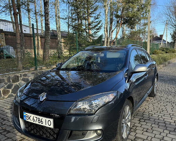 Сірий Рено Меган, об'ємом двигуна 1.46 л та пробігом 221 тис. км за 8299 $, фото 1 на Automoto.ua