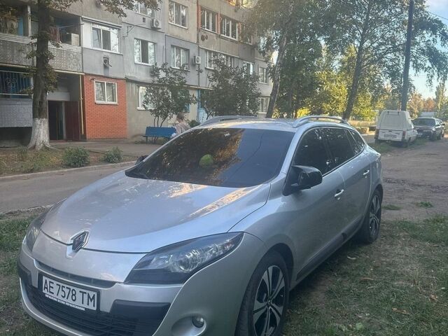 Сірий Рено Меган, об'ємом двигуна 1.46 л та пробігом 260 тис. км за 6300 $, фото 1 на Automoto.ua