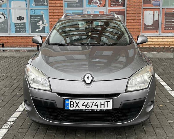 Сірий Рено Меган, об'ємом двигуна 0 л та пробігом 259 тис. км за 6999 $, фото 1 на Automoto.ua