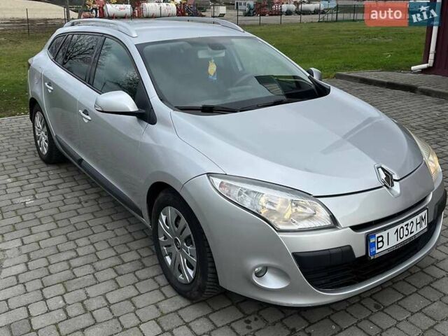 Сірий Рено Меган, об'ємом двигуна 1.87 л та пробігом 267 тис. км за 6900 $, фото 1 на Automoto.ua