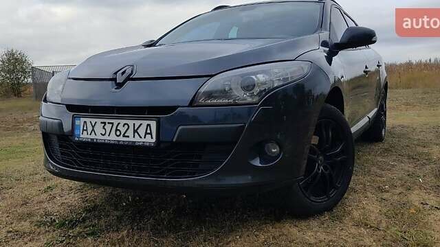 Серый Рено Меган, объемом двигателя 1.46 л и пробегом 307 тыс. км за 7300 $, фото 1 на Automoto.ua