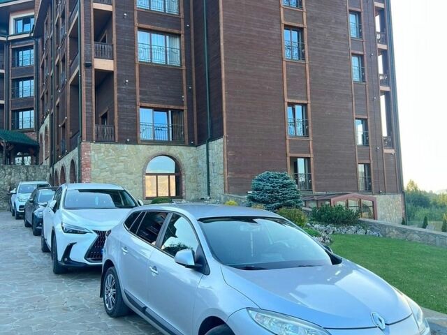 Сірий Рено Меган, об'ємом двигуна 1.46 л та пробігом 215 тис. км за 7000 $, фото 1 на Automoto.ua