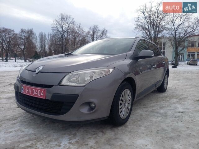 Сірий Рено Меган, об'ємом двигуна 1.5 л та пробігом 228 тис. км за 6950 $, фото 1 на Automoto.ua