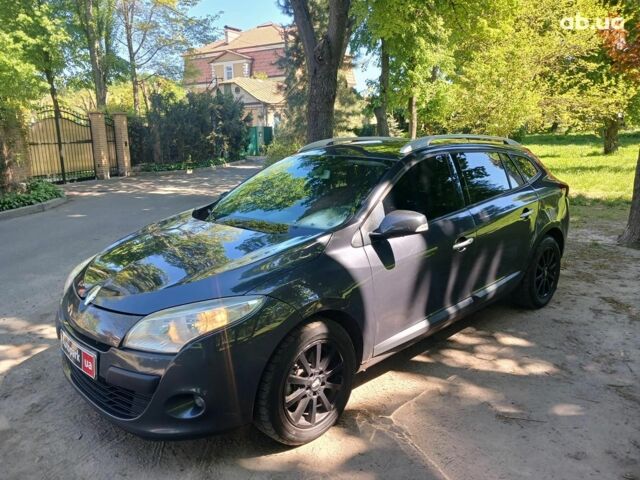 Серый Рено Меган, объемом двигателя 1.9 л и пробегом 400 тыс. км за 6690 $, фото 1 на Automoto.ua