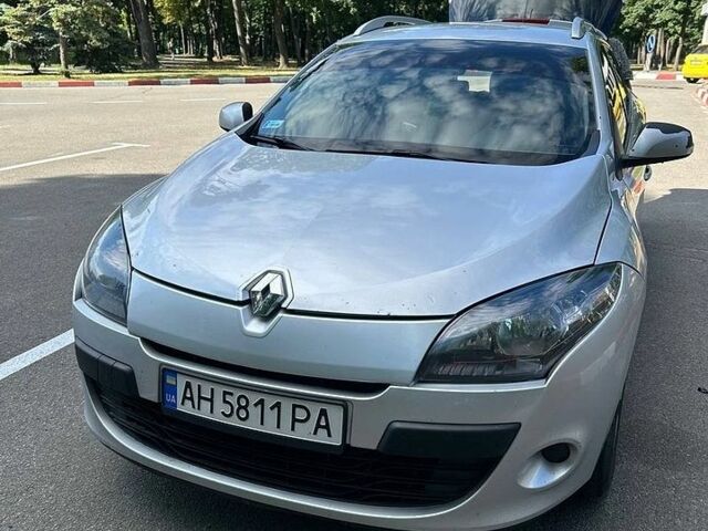 Сірий Рено Меган, об'ємом двигуна 1.46 л та пробігом 274 тис. км за 5000 $, фото 1 на Automoto.ua