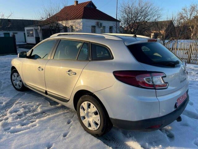 Сірий Рено Меган, об'ємом двигуна 1.5 л та пробігом 260 тис. км за 7499 $, фото 1 на Automoto.ua