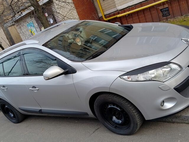 Сірий Рено Меган, об'ємом двигуна 1.5 л та пробігом 298 тис. км за 6100 $, фото 1 на Automoto.ua
