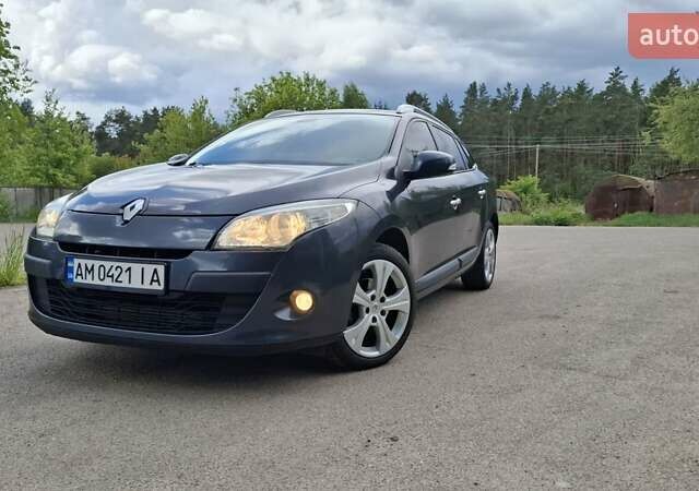 Серый Рено Меган, объемом двигателя 1.5 л и пробегом 310 тыс. км за 5999 $, фото 1 на Automoto.ua