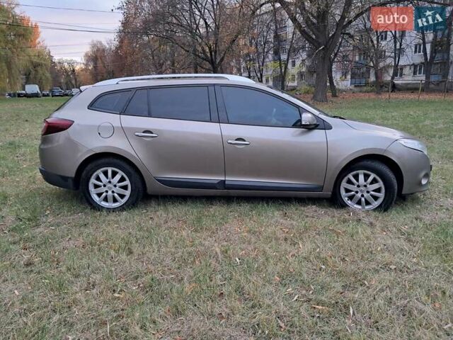 Сірий Рено Меган, об'ємом двигуна 1.46 л та пробігом 210 тис. км за 5900 $, фото 1 на Automoto.ua