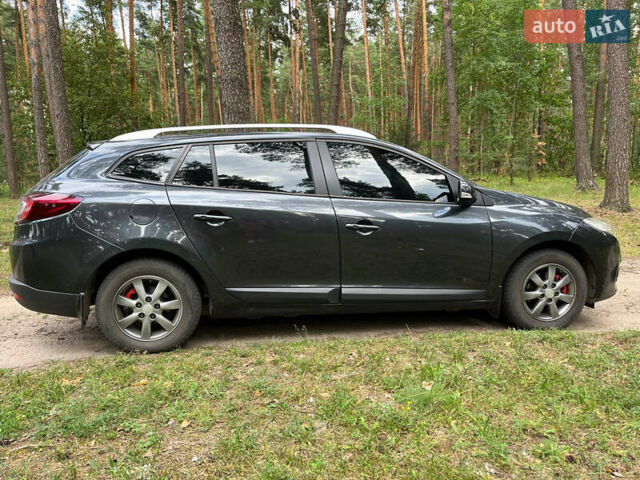 Серый Рено Меган, объемом двигателя 1.5 л и пробегом 270 тыс. км за 7500 $, фото 1 на Automoto.ua