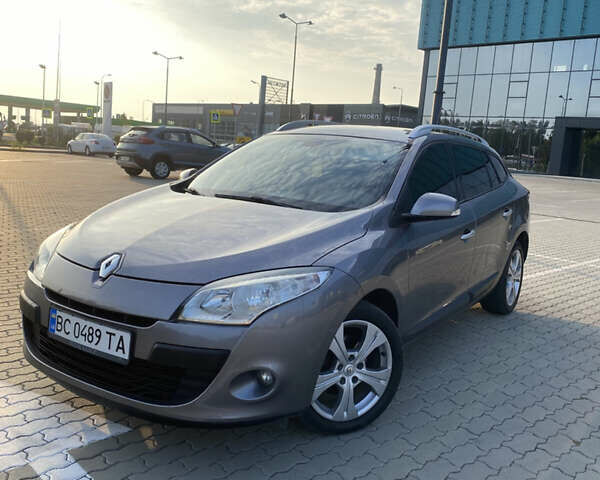 Серый Рено Меган, объемом двигателя 1.4 л и пробегом 243 тыс. км за 6200 $, фото 1 на Automoto.ua