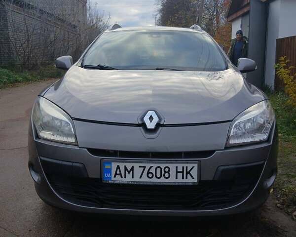 Серый Рено Меган, объемом двигателя 1.46 л и пробегом 247 тыс. км за 6550 $, фото 1 на Automoto.ua