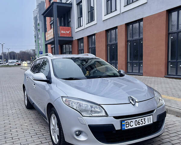 Сірий Рено Меган, об'ємом двигуна 1.46 л та пробігом 224 тис. км за 6700 $, фото 1 на Automoto.ua