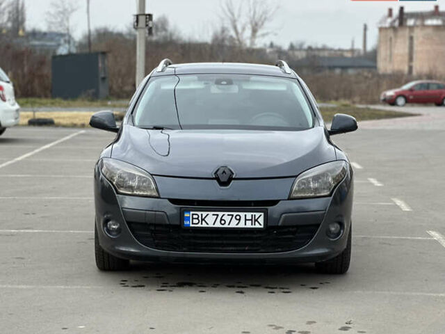 Сірий Рено Меган, об'ємом двигуна 1.46 л та пробігом 315 тис. км за 6700 $, фото 1 на Automoto.ua