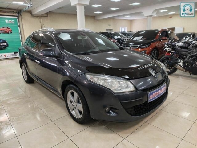 Сірий Рено Меган, об'ємом двигуна 1.5 л та пробігом 204 тис. км за 6900 $, фото 1 на Automoto.ua