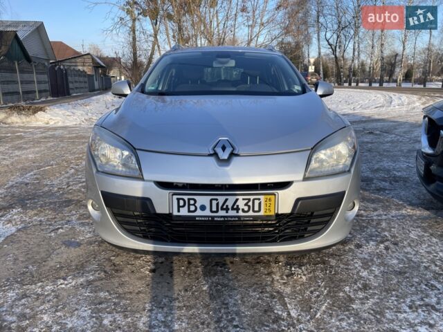 Сірий Рено Меган, об'ємом двигуна 1.4 л та пробігом 160 тис. км за 6499 $, фото 1 на Automoto.ua