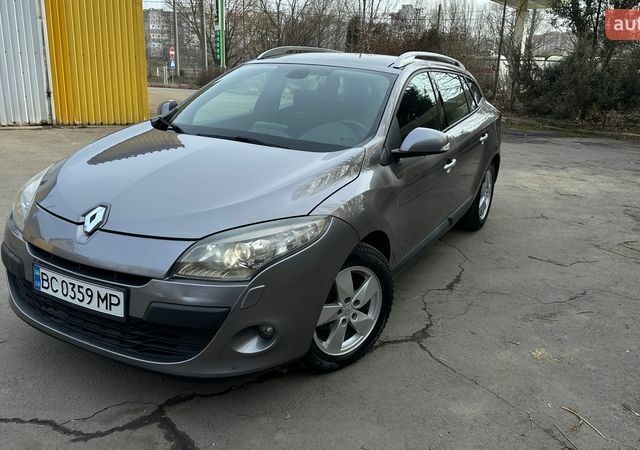 Сірий Рено Меган, об'ємом двигуна 1.46 л та пробігом 315 тис. км за 6999 $, фото 1 на Automoto.ua