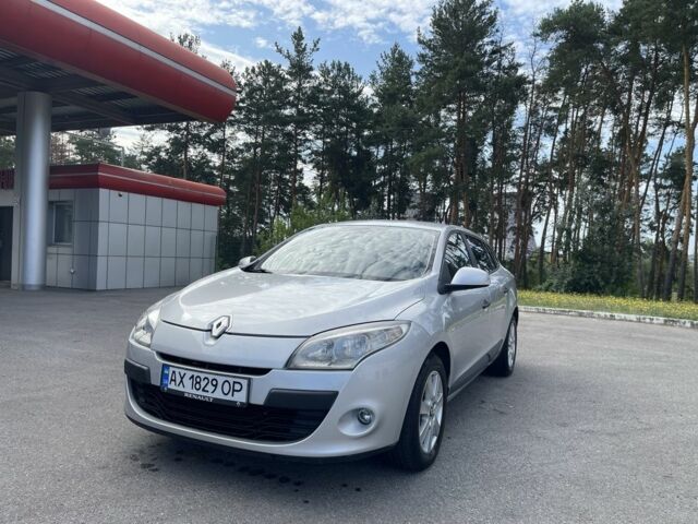 Сірий Рено Меган, об'ємом двигуна 1.5 л та пробігом 193 тис. км за 6800 $, фото 1 на Automoto.ua