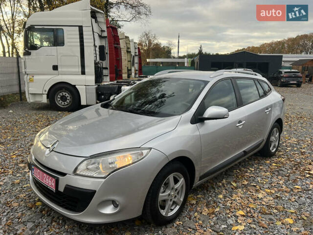 Серый Рено Меган, объемом двигателя 1.5 л и пробегом 225 тыс. км за 7600 $, фото 1 на Automoto.ua
